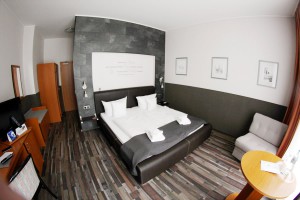 Hotel room Hotel Dresdner Hof2